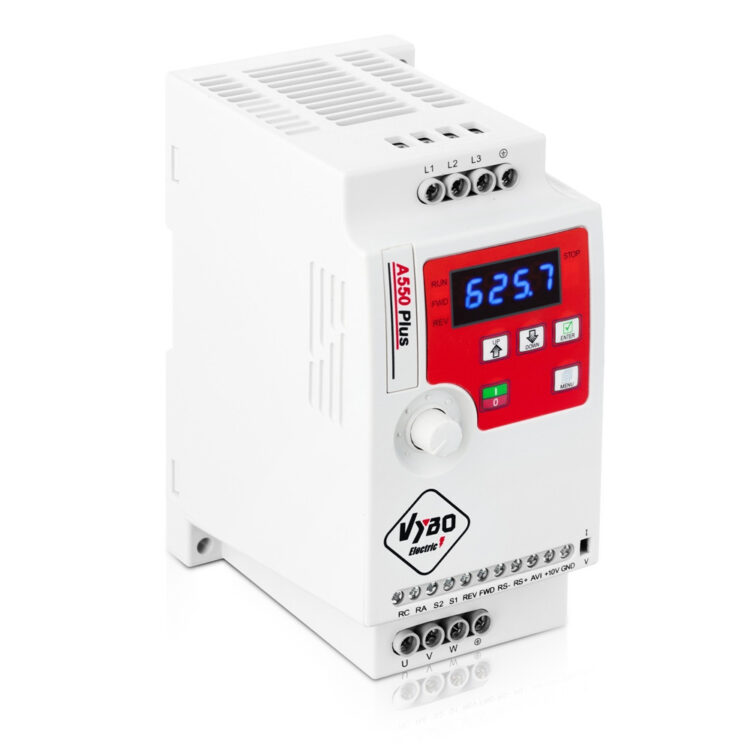Taajuusmuuttaja 0,75 kW 400V A550 Plus Ilmainen toimitus suomeen