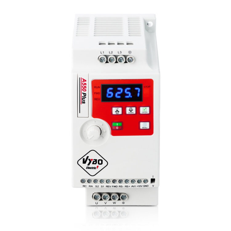 Taajuusmuuttaja 0,75 kW 400V A550 Plus Ilmainen toimitus suomeen