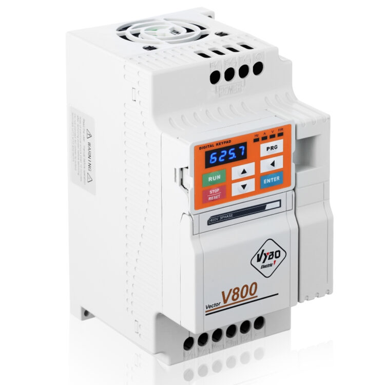 Taajuusmuuttaja 1,5 kW 400V V800 Suomi