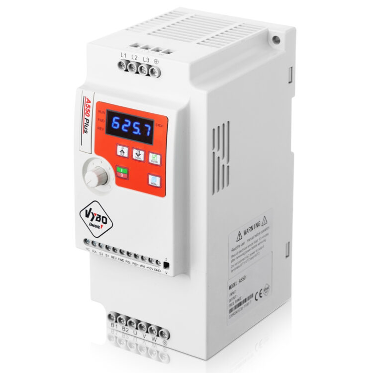 Taajuusmuuttaja 3 kW 230V A550 Plus Ilmainen toimitus suomeen